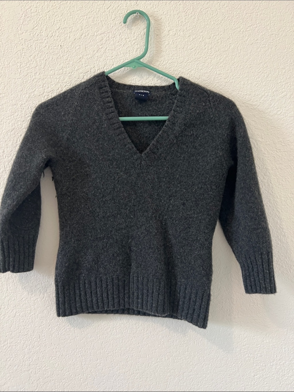 GAP Charcoal V-Neck Women's Sweater